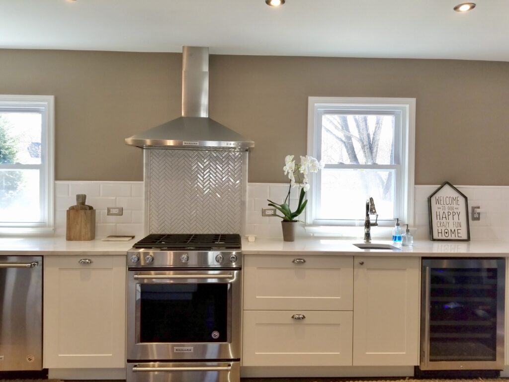 12-ikea-white-kitchen-cabinets-installation-hive-kitchen-remodeling